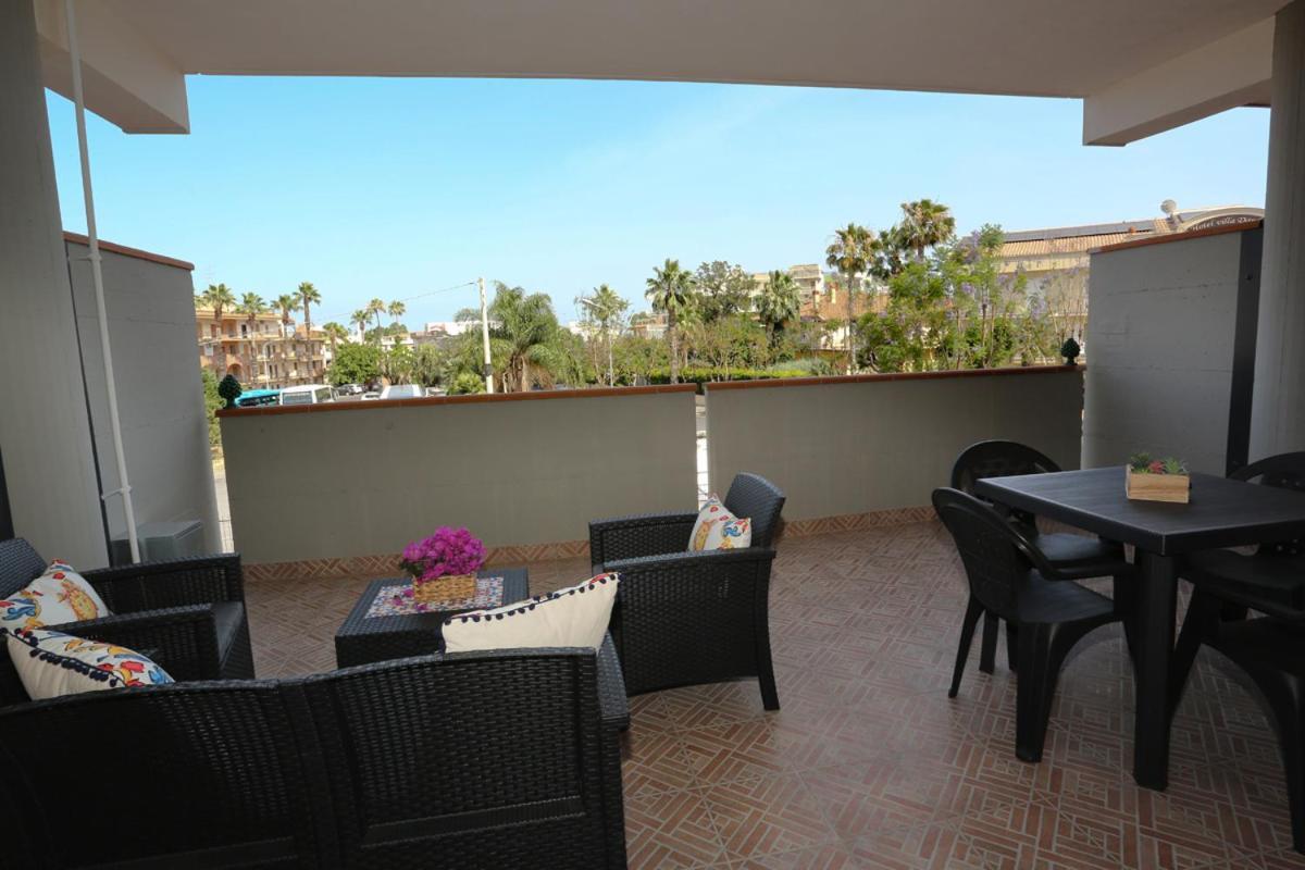 Naxos Sicilian Luxury Apartment Giardini Naxos Bagian luar foto